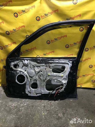 Дверь передняя правая Toyota Corona Premio AT 211