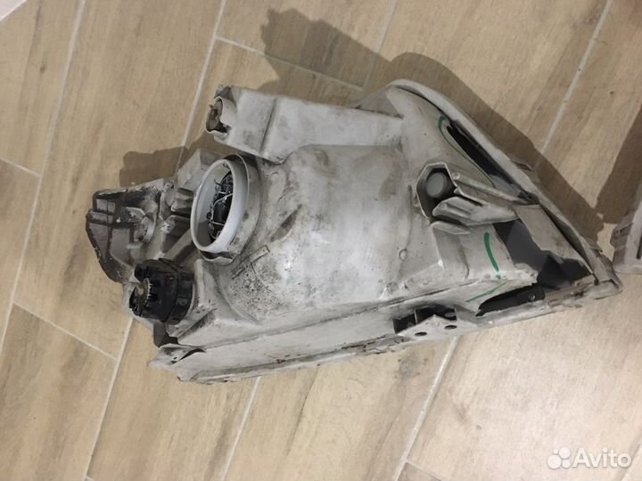 Фара битая левая правая Suzuki Grand Vitara 2