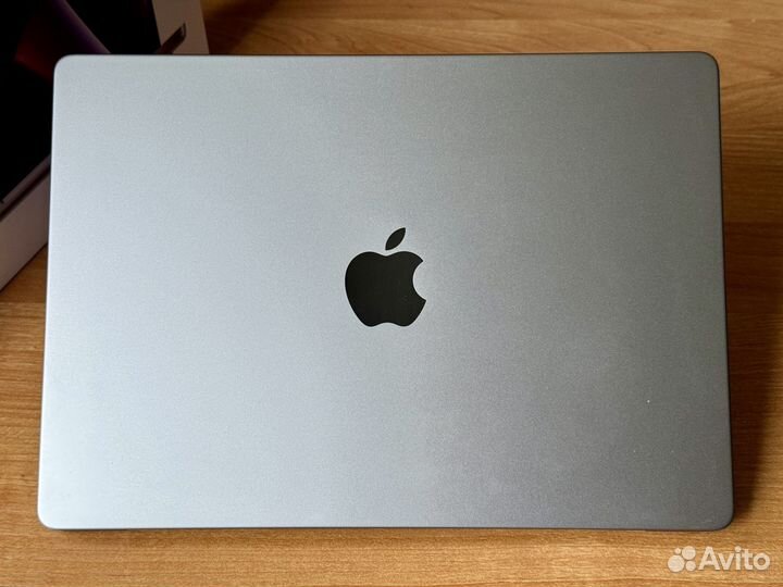 Apple macbook pro 14 m2 pro 16/512