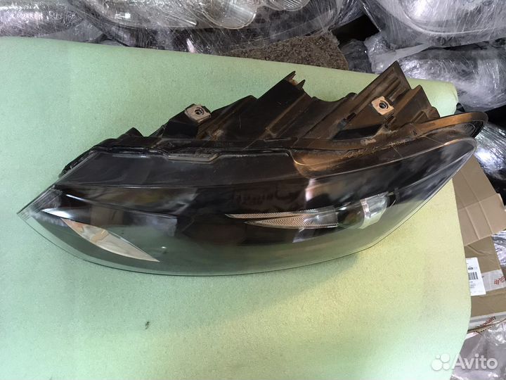 Фара левая и правая Volkswagen Polo 5 оригинал
