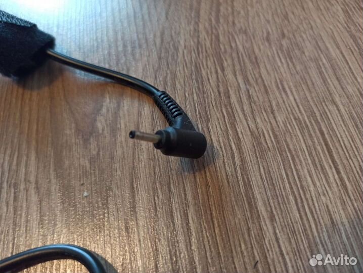 Новая зарядка для ноутбука Asus