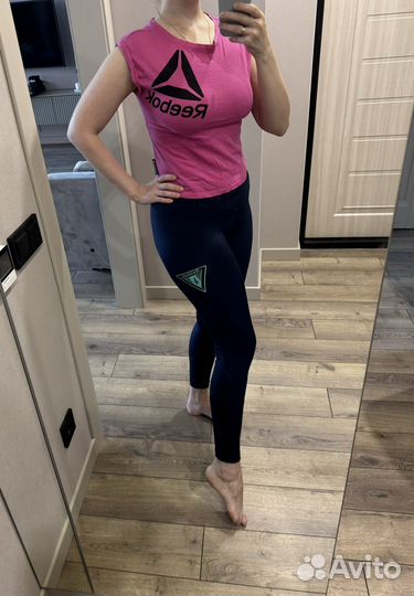 Леггинсы тайтсы и футболка Reebok