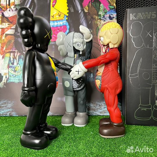 Фигурка Kaws