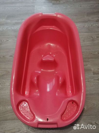 Ванночка для купания с горкой