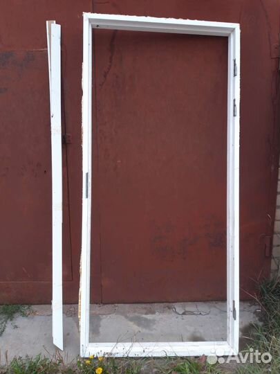 Дверь входная деревянная с коробкой