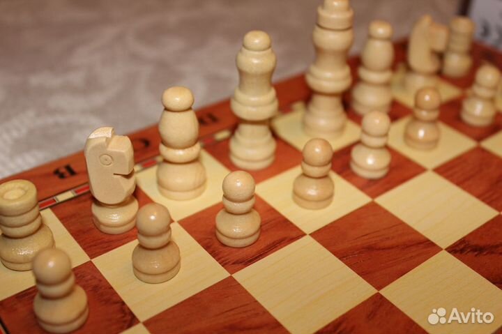Шахматы 3 в 1 вкл шашки и нарды резные дерево