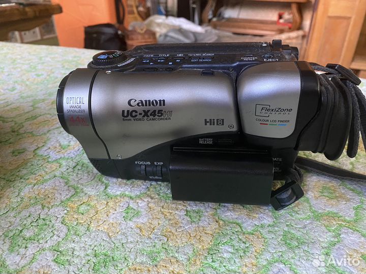 Видеокамера canon