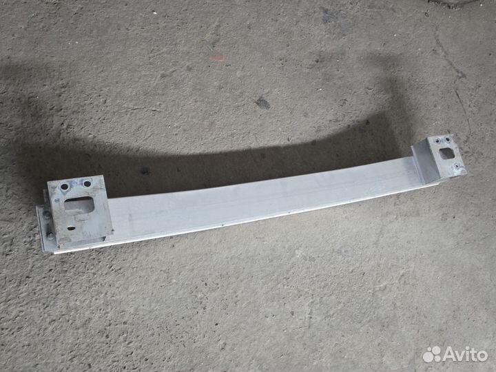 Усилитель заднего бампера Honda CR-V 5