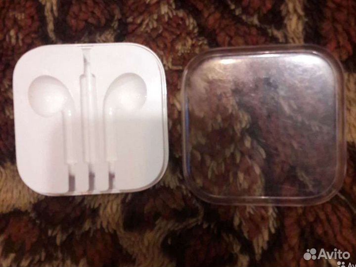 Наушники earpods
