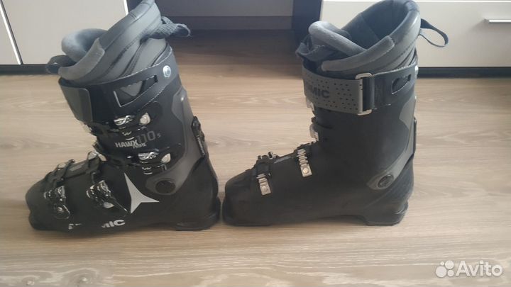 Лыжные ботинки atomic