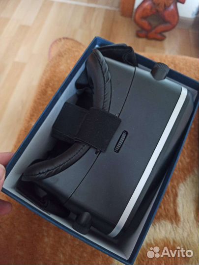 Виртуальные очки VR для смартфона