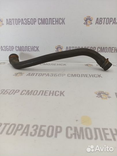 Патрубок системы охлаждения Mercedes-Benz Vito W63