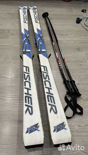 Горные лыжи и палки