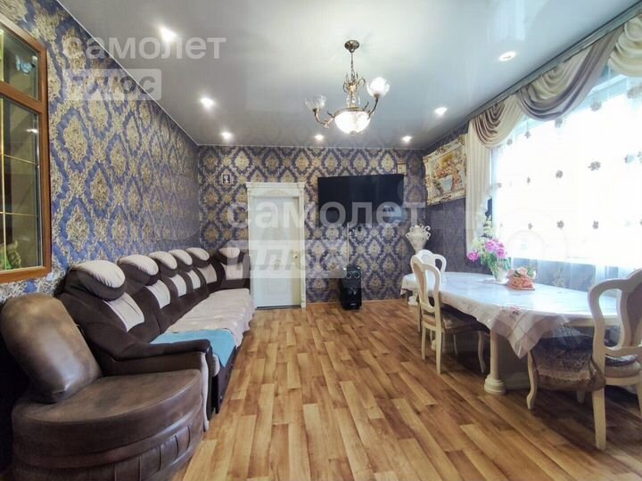 Дом 131,8 м² на участке 6,7 сот.