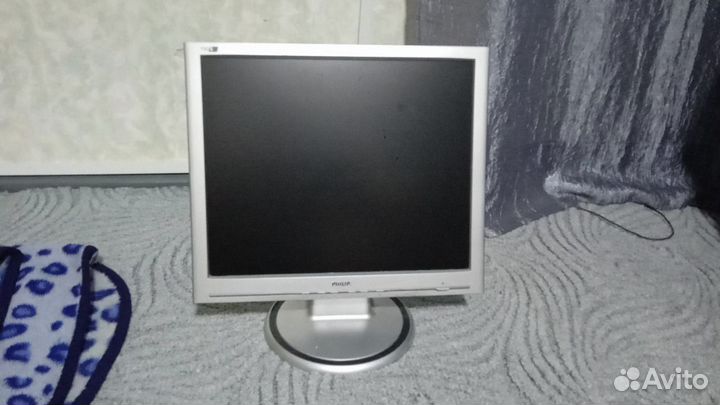 Монитор Philips 190S5