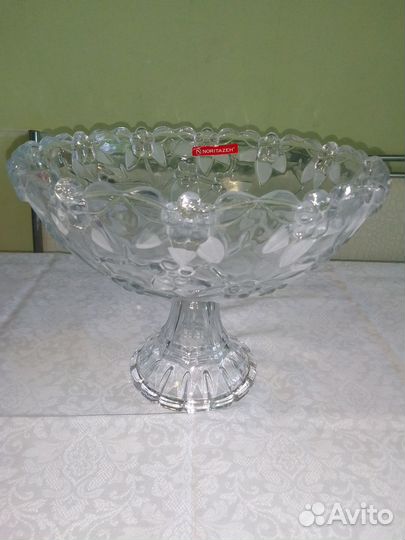 Ваза для фруктов на ножке стекло