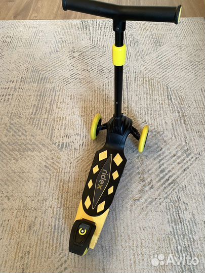 Детский самокат Ridex Robin 3D 120/ 90 мм