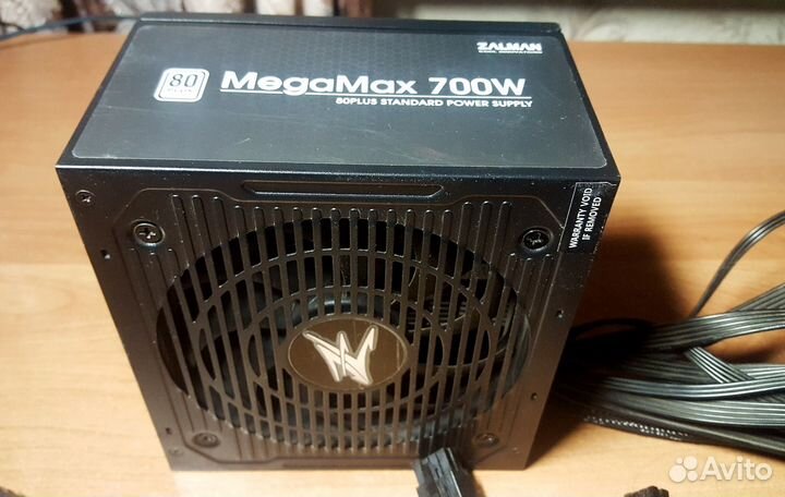 Блок питания Zalman 700Ватт