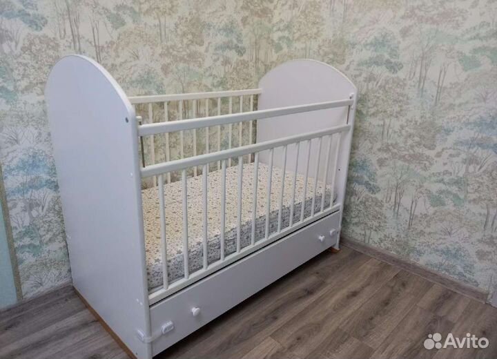 Кроватка для новорожденных с ящиком