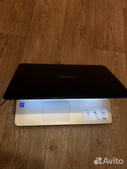 Ноутбук asus ssd 128/как новый