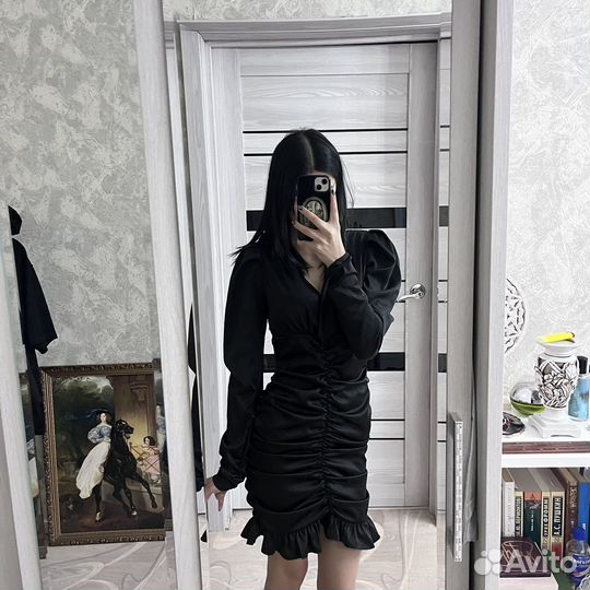 Черное шелковое платье