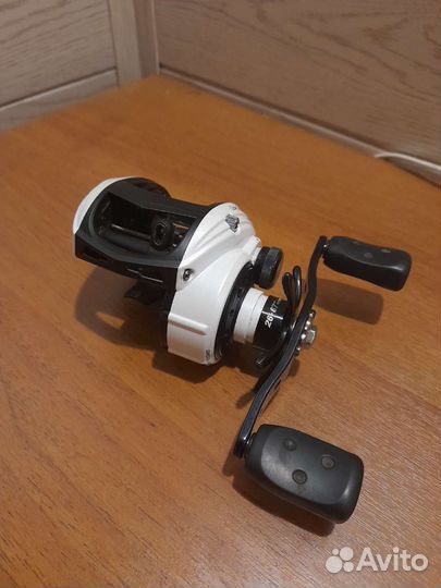 Катушка мультипликаторная Abu Garcia Revo Toro S