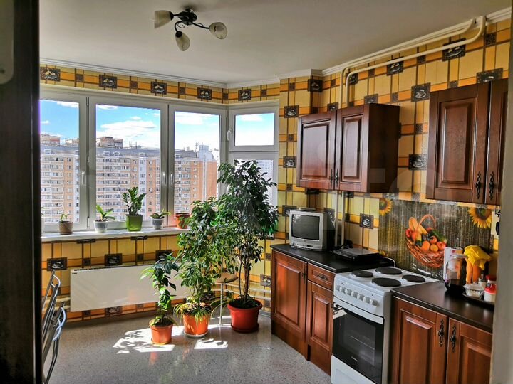 Комната 16 м² в 2-к., 17/17 эт.