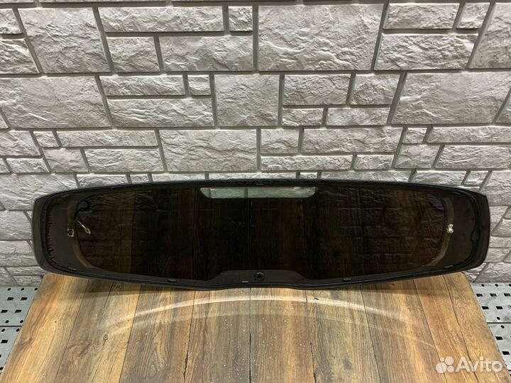 Kia Sportage Стекло заднее