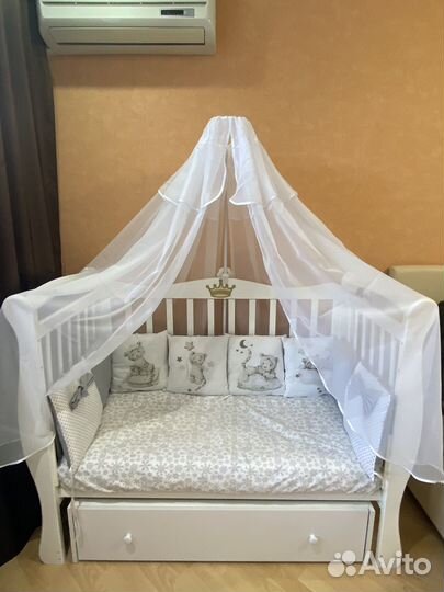 Детская кроватьс универсальным маятником+ матрас