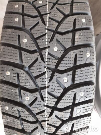 Bridgestone Blizzak Spike-02 195/65 R15 91T