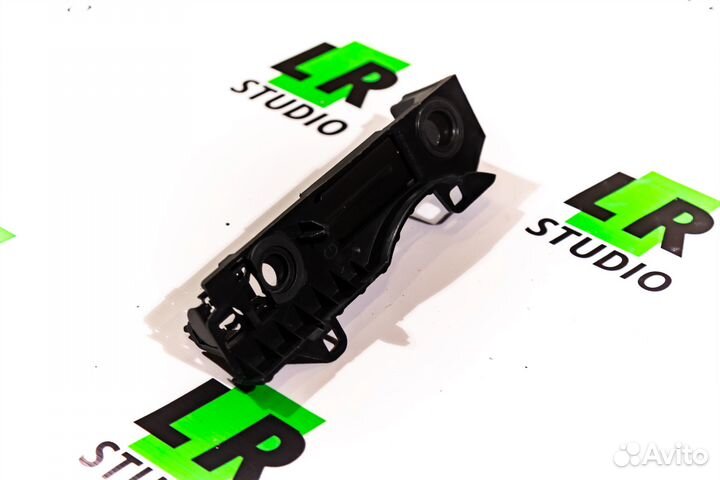 Кронштейн правой фары Discovery 4 дорест