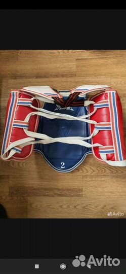 Экипировка, протектор для таэквондо