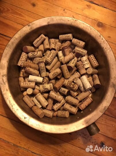 Пробки от вина, от шампанского