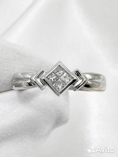 Золотое кольцо с бриллиантами 750 / 3.37 гр