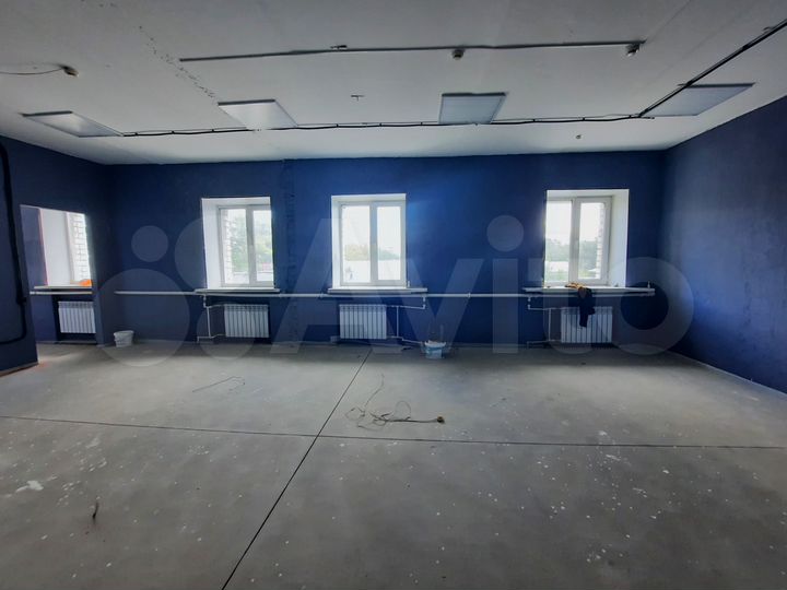 Под фитнес центр, 400 м²