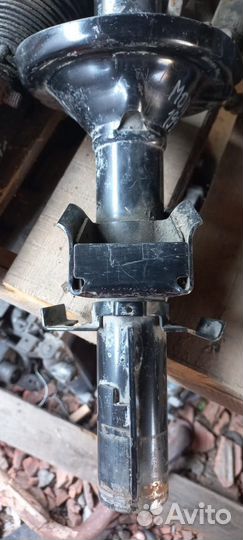 Задние амортизаторы Ford Mondeo 1 2 stellox