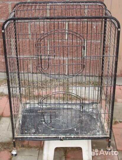 Клетки и вольер для птиц