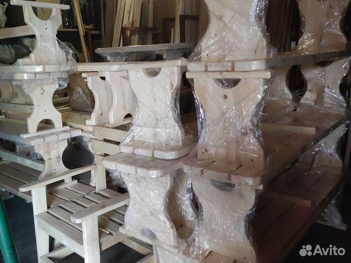 Лавки, вешалки для бани