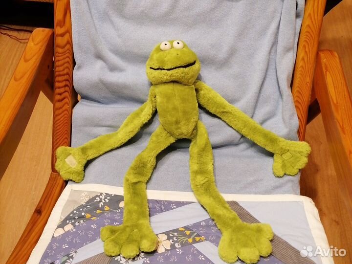 Игрушка лягушка