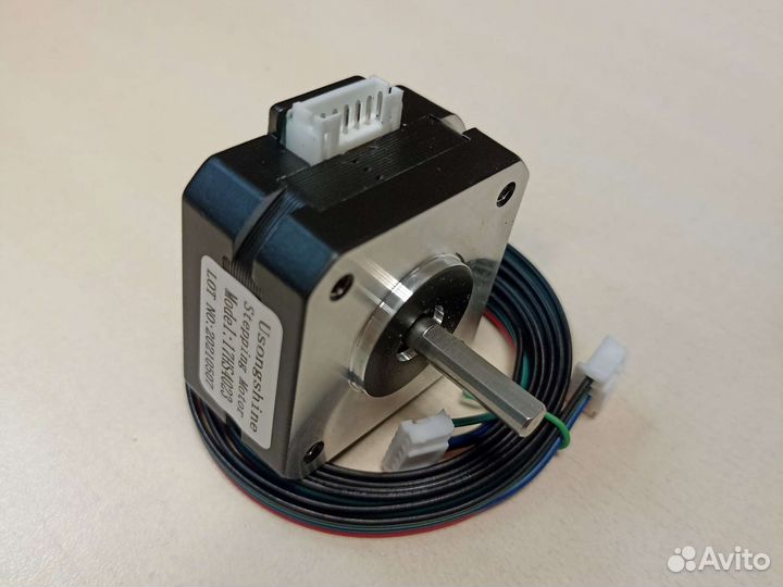 Шаговый Nema 17 17HS4023