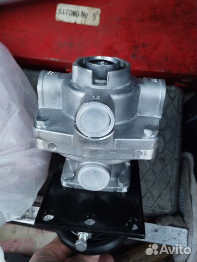 Кран тормозной