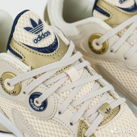 Кроссовки Adidas Astir Beige