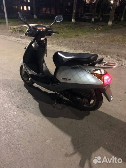 Honda lead 90