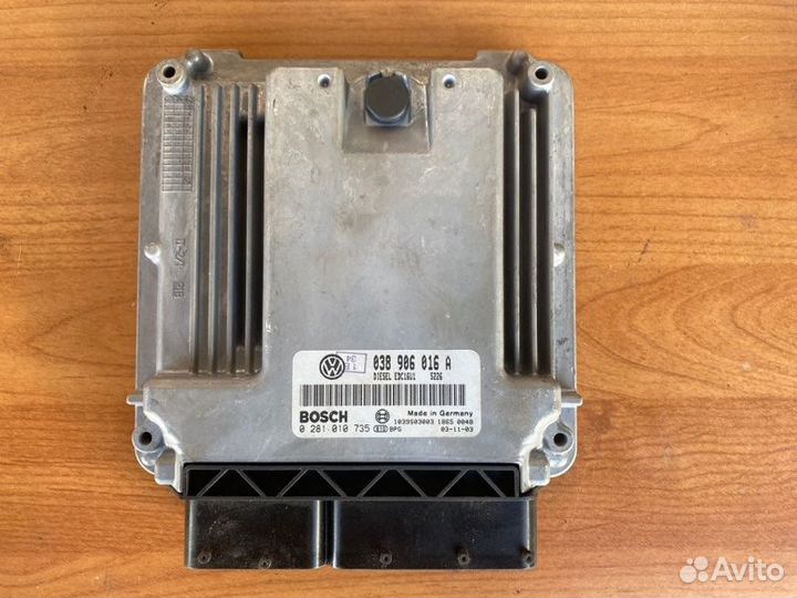 Блок управления двс Vw Transporter T5 ахb 2004