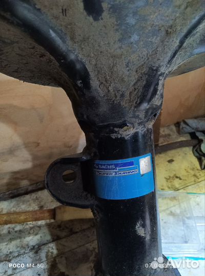 Стойка от Тусана правая