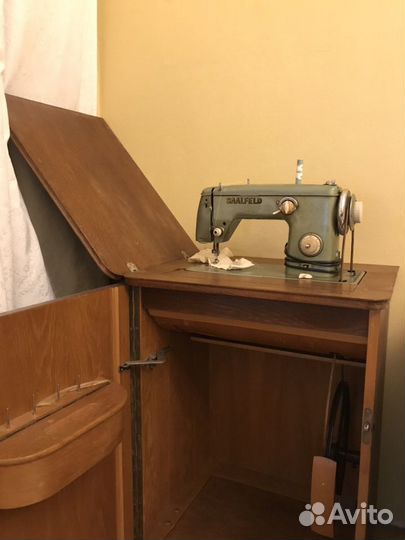 Швейная машина Зигзаг saalfield knoch