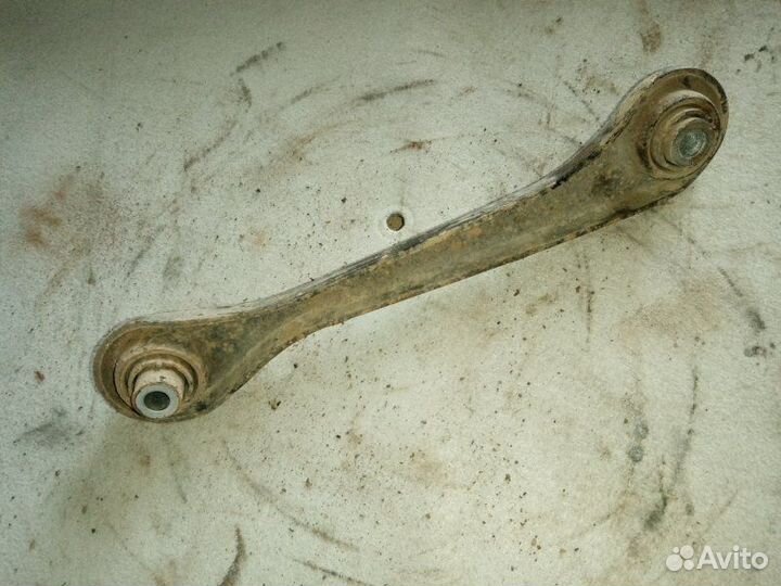 Рычаг подвески задний правый Volkswagen Passat B6