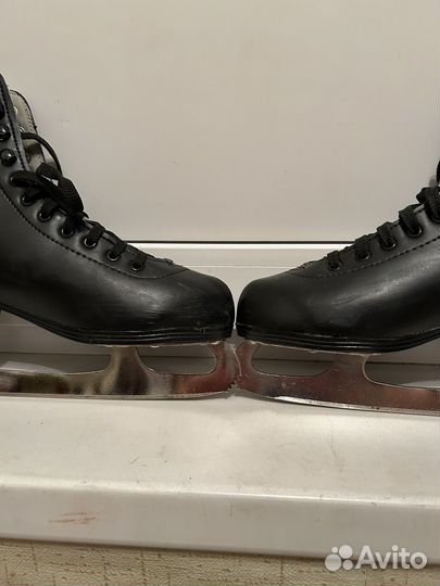 Коньки фигурные