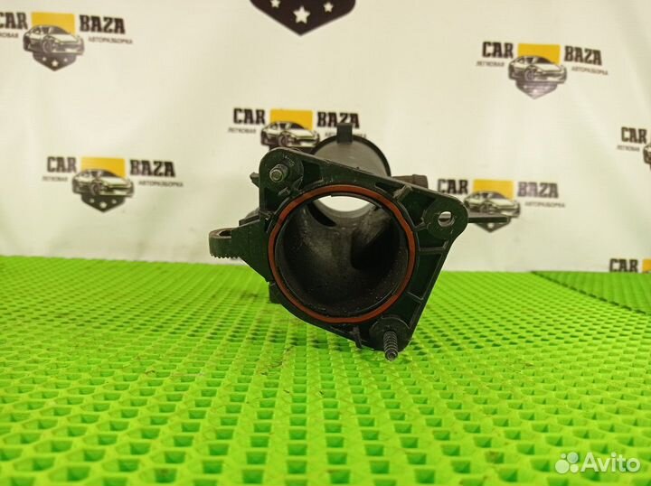 Патрубок воздушного фильтра