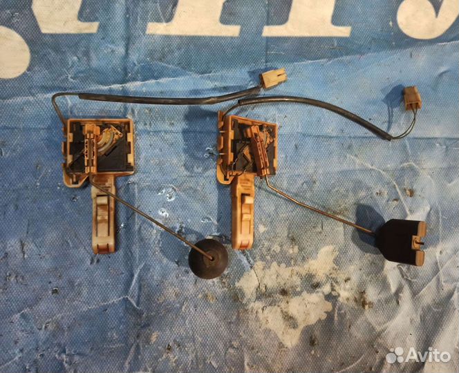 Датчик уровня топлива Volkswagen Touareg 7L